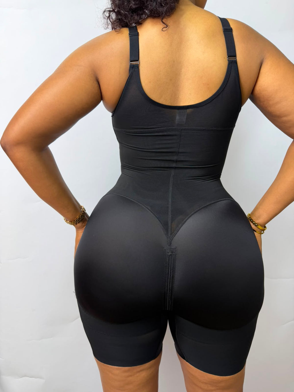 Breathable seamless comfortable full Faja with a Bra