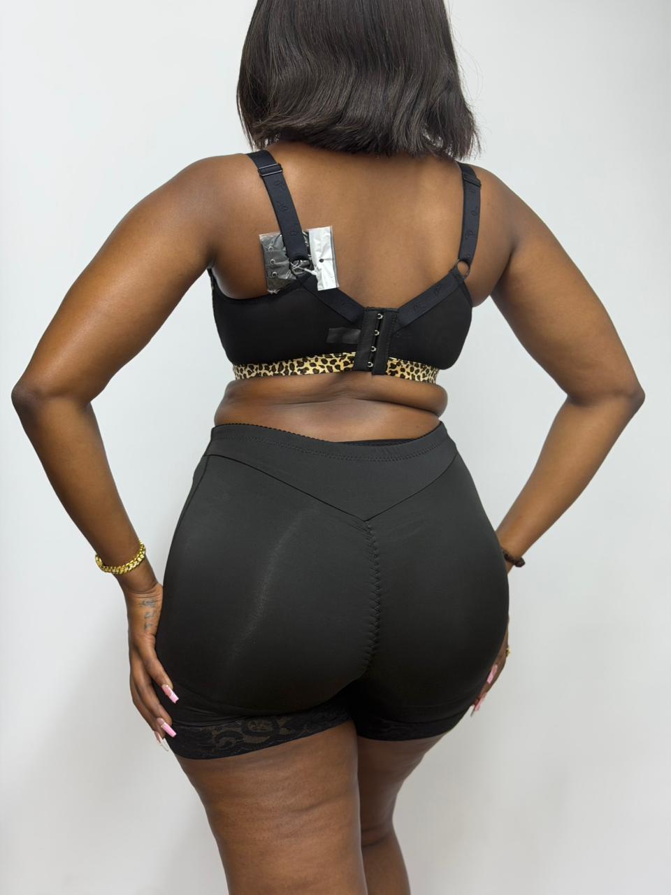 Bumm enhancer  short  Removable padding
