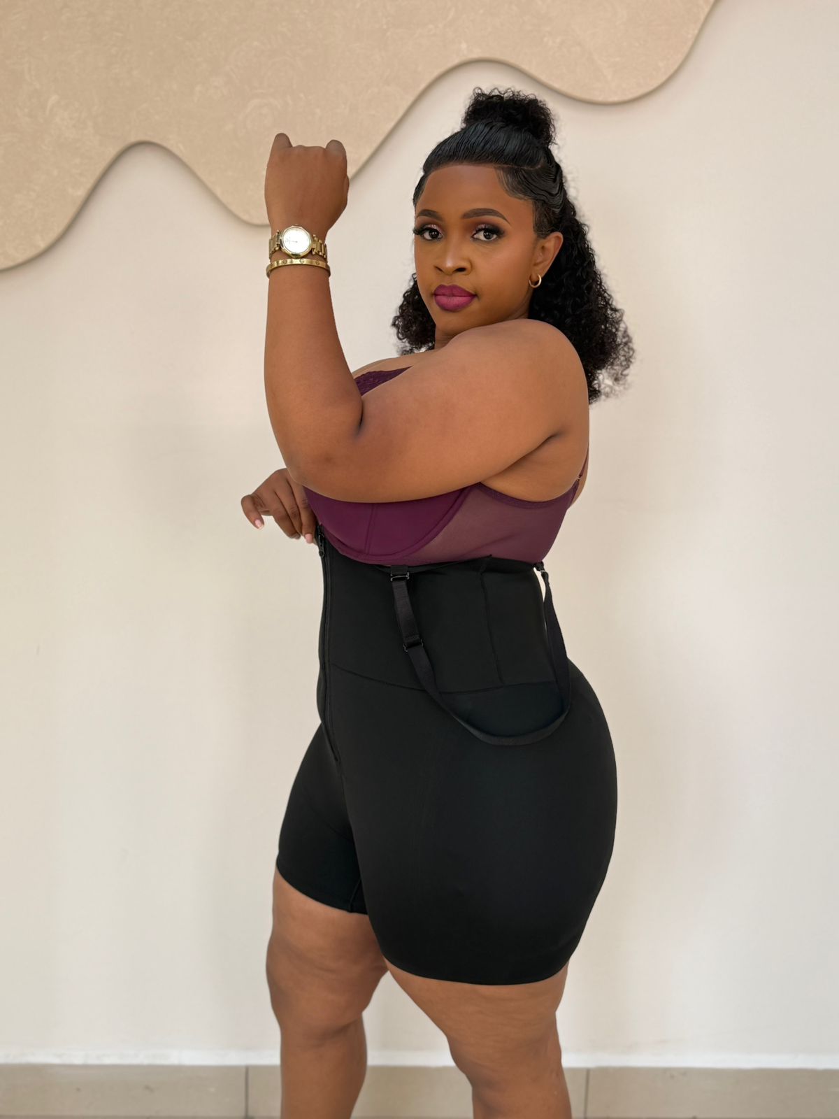 Highwaist seamless zipper hips and Thighs enhancer