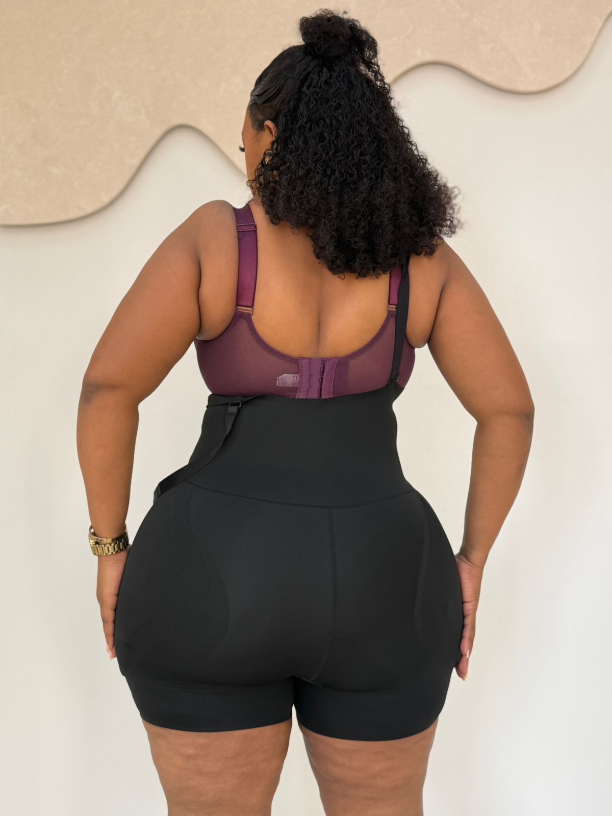Highwaist seamless zipper hips and Thighs enhancer