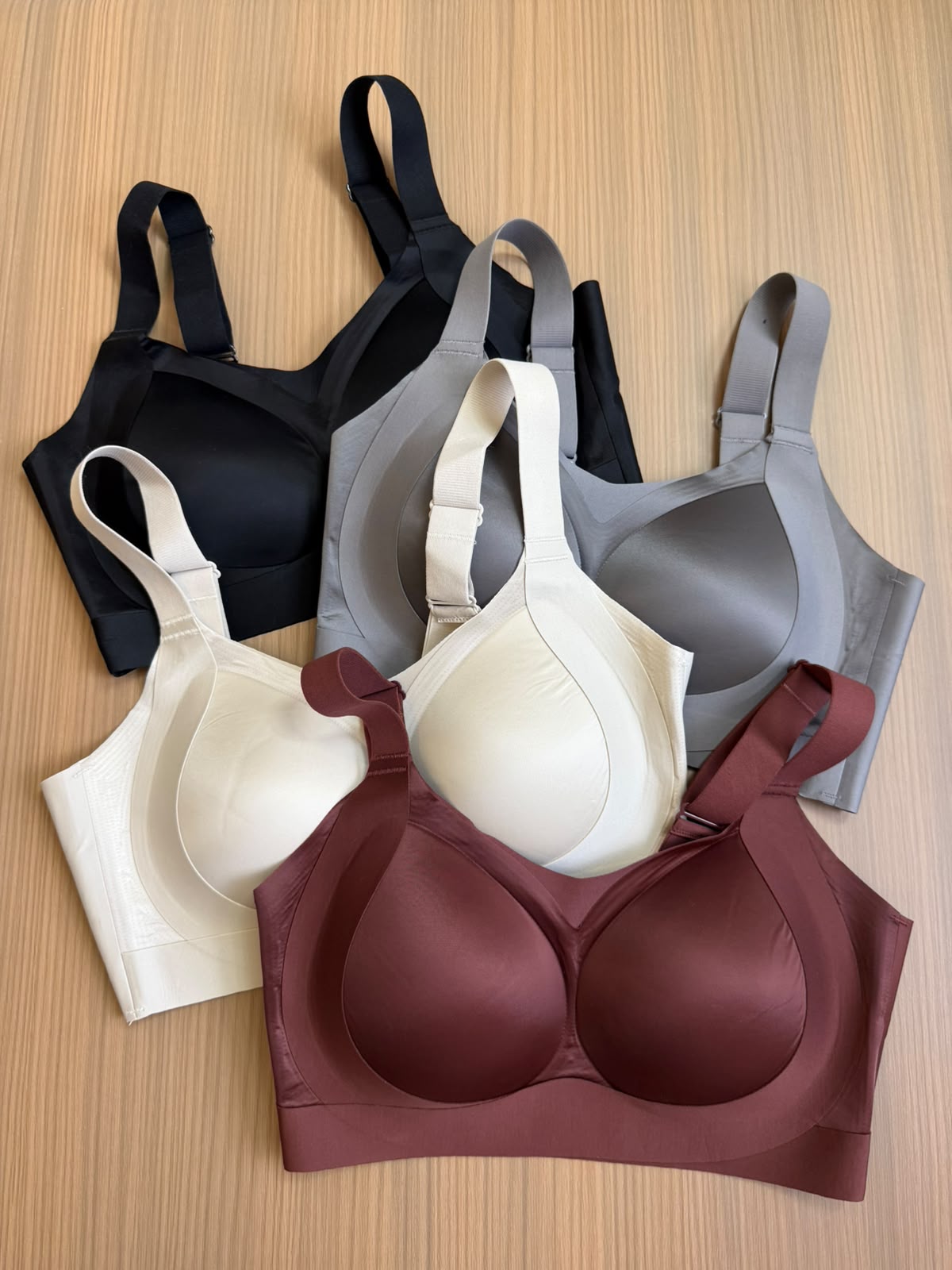 Elegant  Seamless Bras (A Set Of 3)