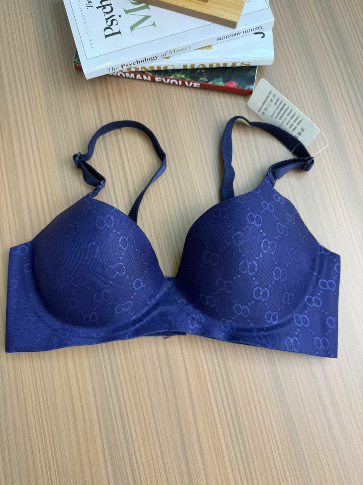 Luxury Finish Seamless Bras (A Set Of 3 Pieces)