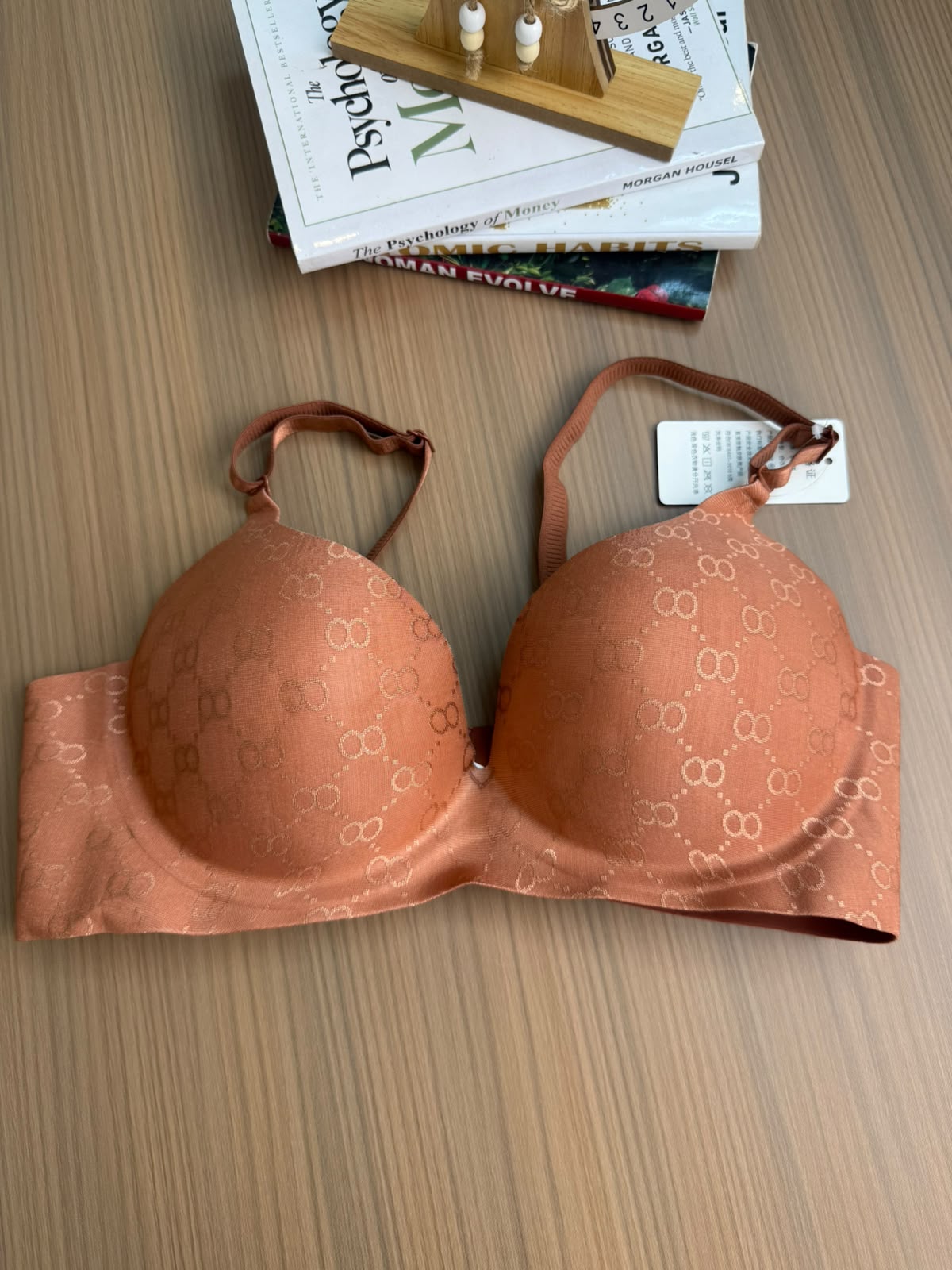 Luxury Finish Seamless Bras (A Set Of 3 Pieces)