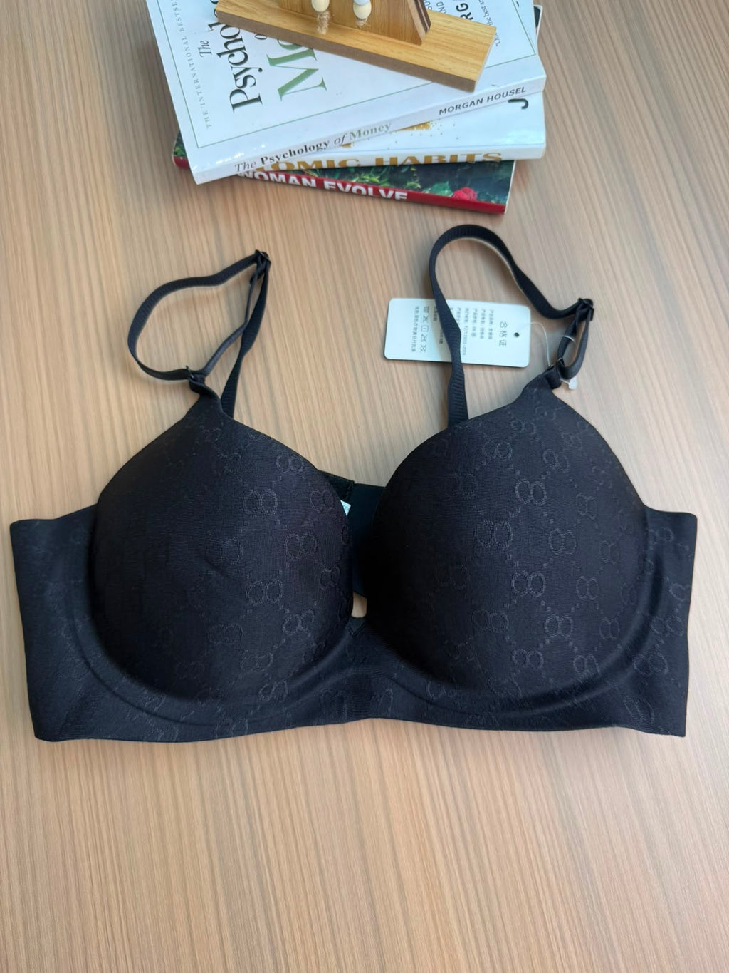 Luxury Finish Seamless Bras (A Set Of 3 Pieces)
