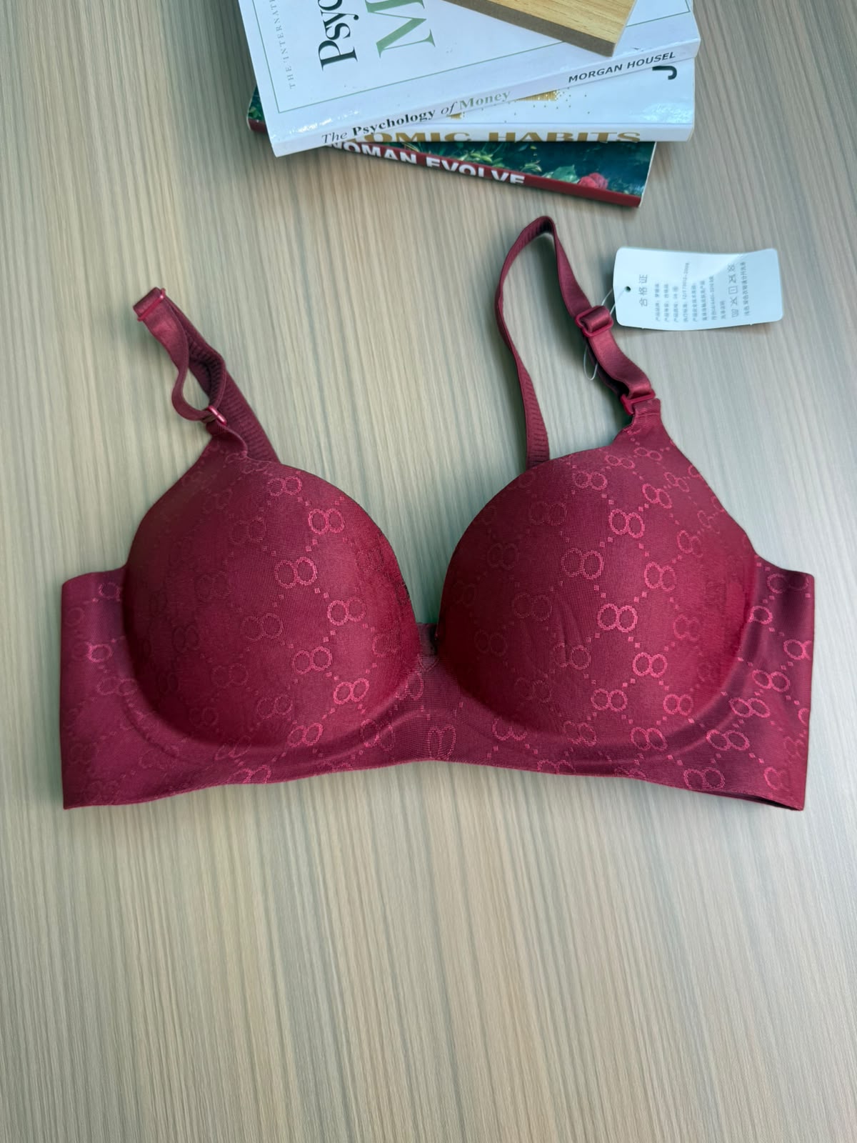 Luxury Finish Seamless Bras (A Set Of 3 Pieces)