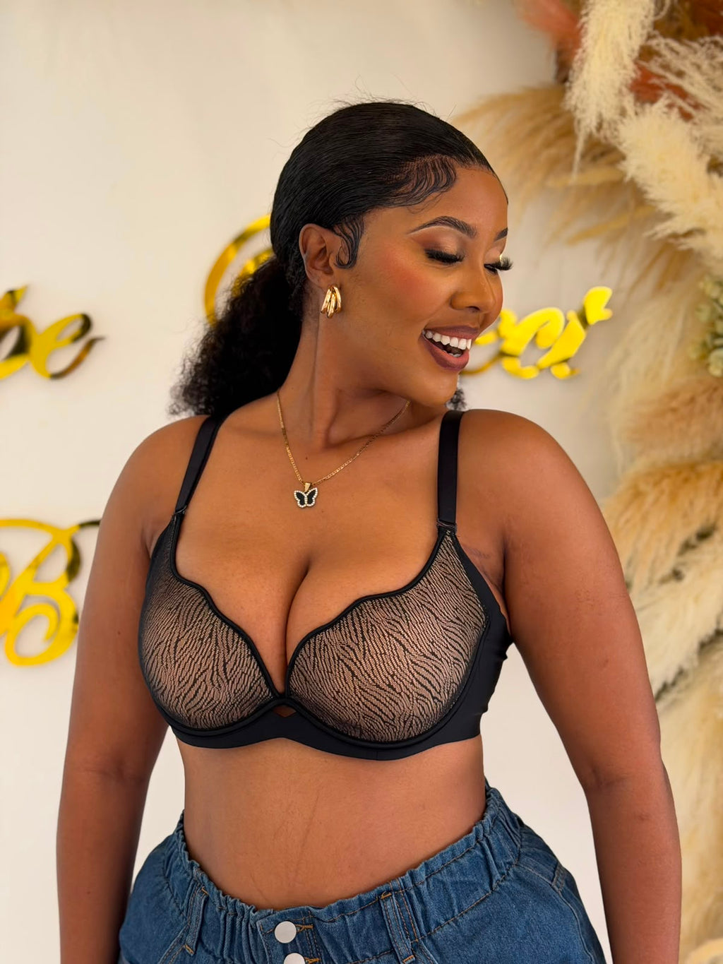 Quality Plunged Bras