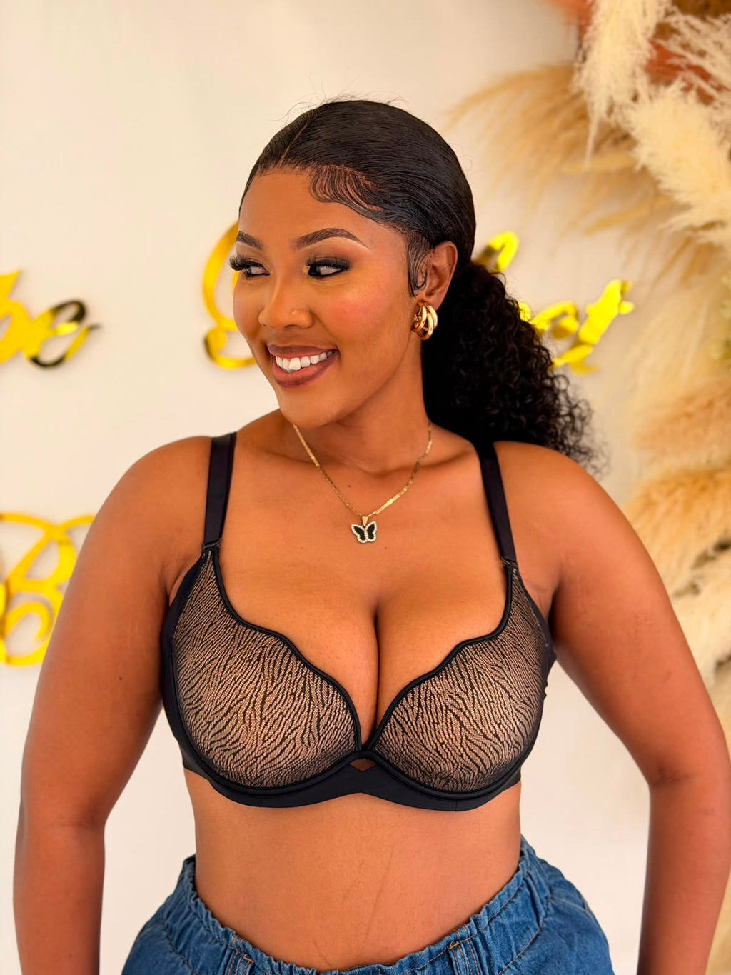 Quality Plunged Bras