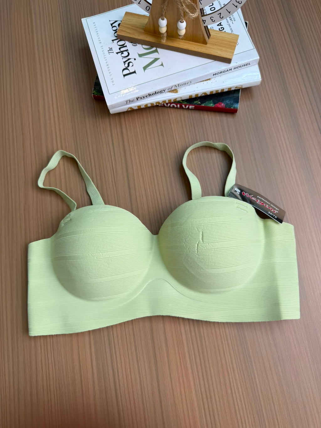 Elegant Seamless Bras (A Set Of 3 Pieces)