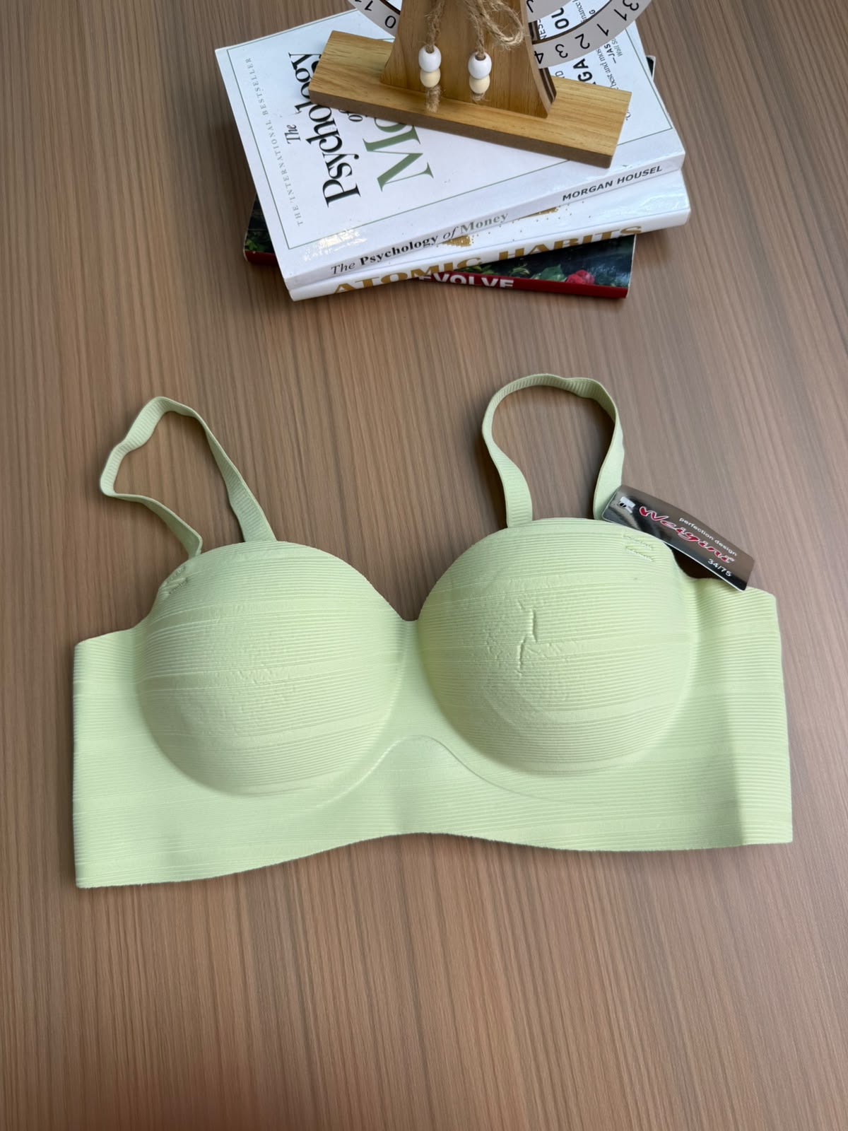 Elegant Seamless Bras (A Set Of 3 Pieces)