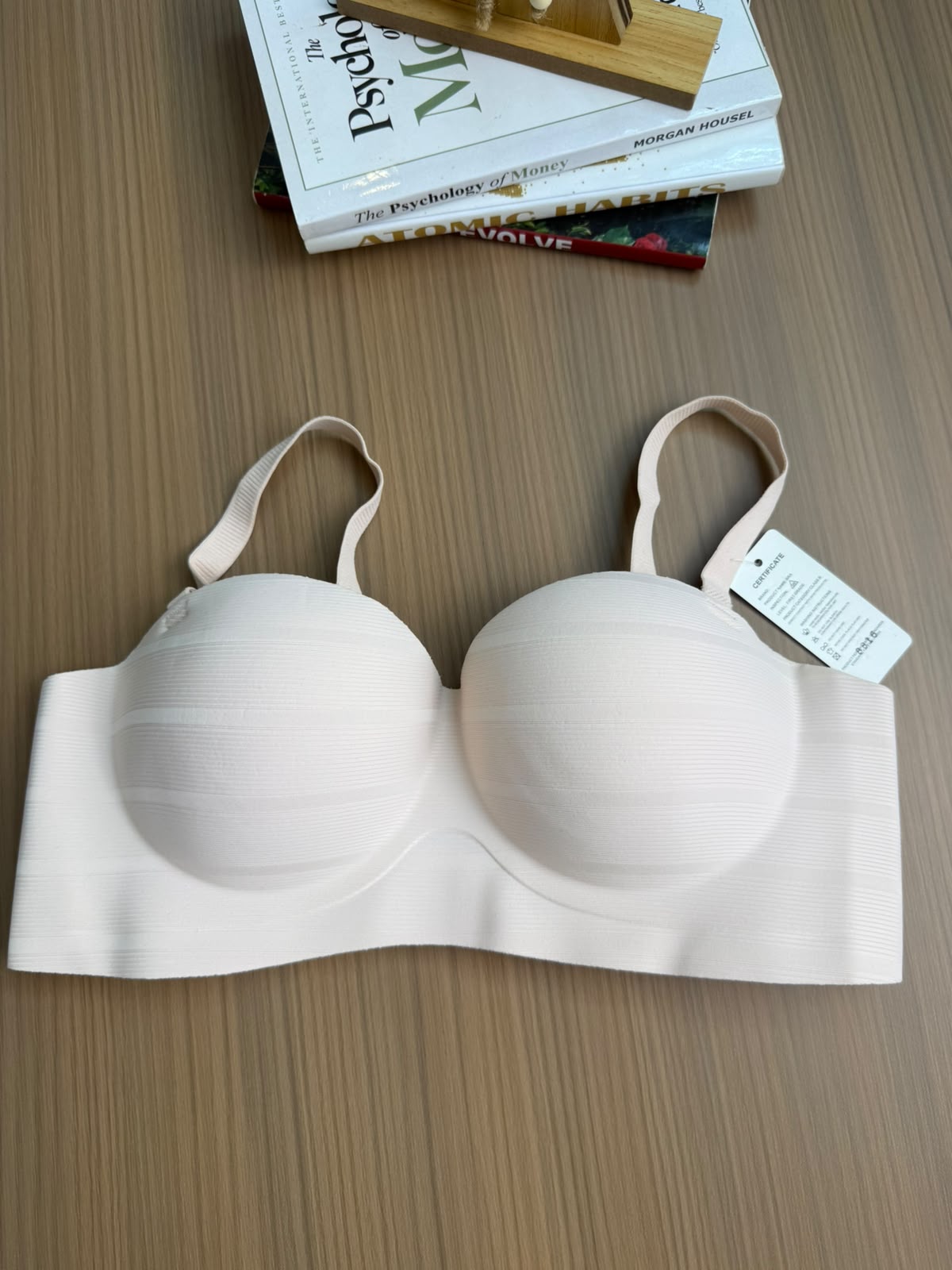 Elegant Seamless Bras (A Set Of 3 Pieces)