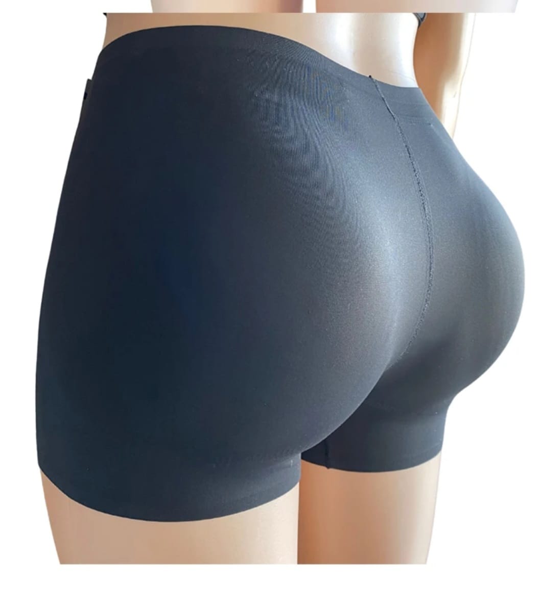 Seamless bum enhancer short