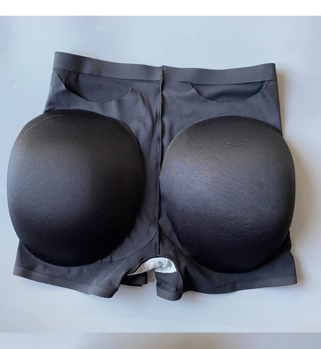 Seamless bum enhancer short