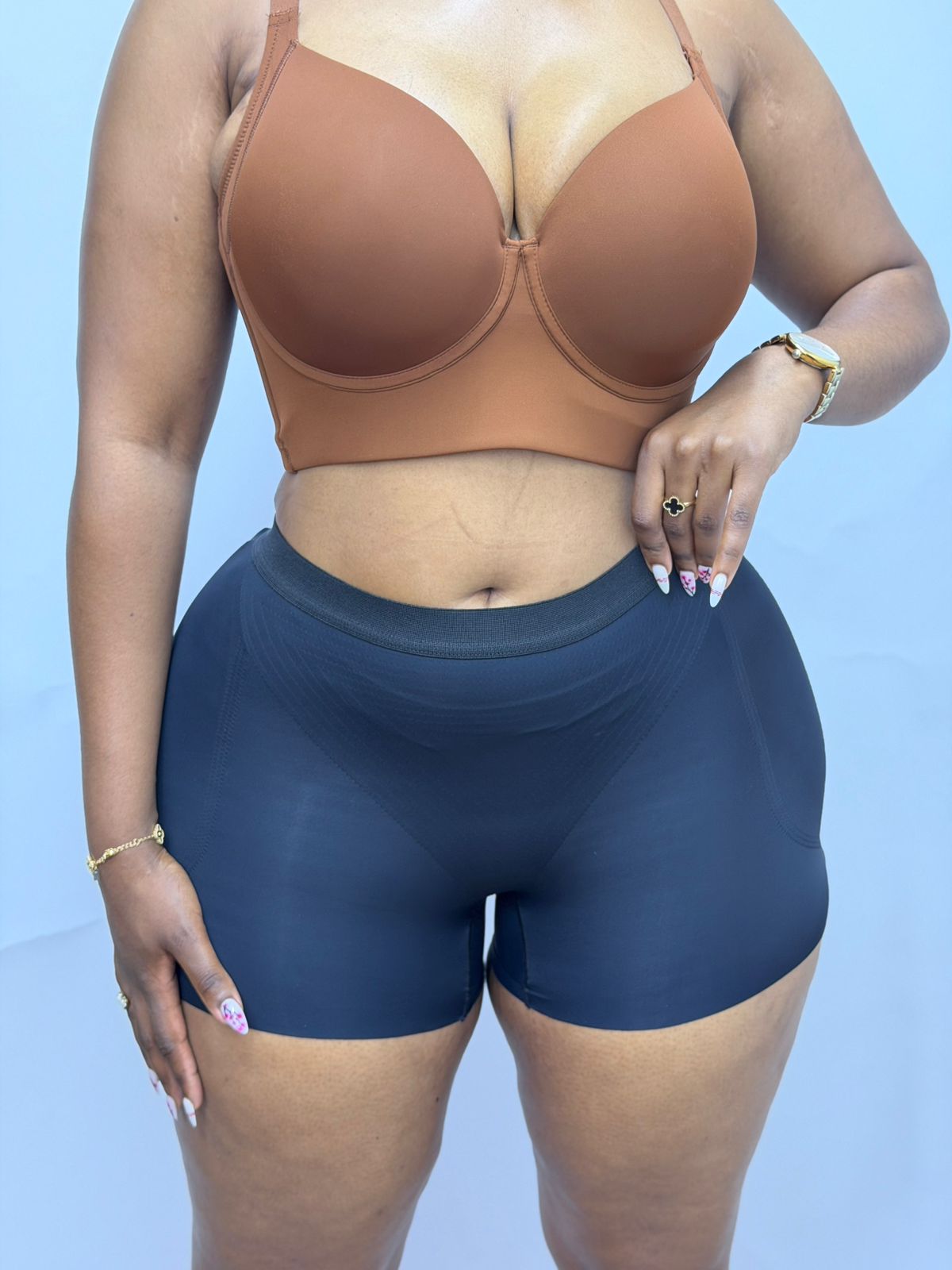 Seamless hips and bum enhancer shorts