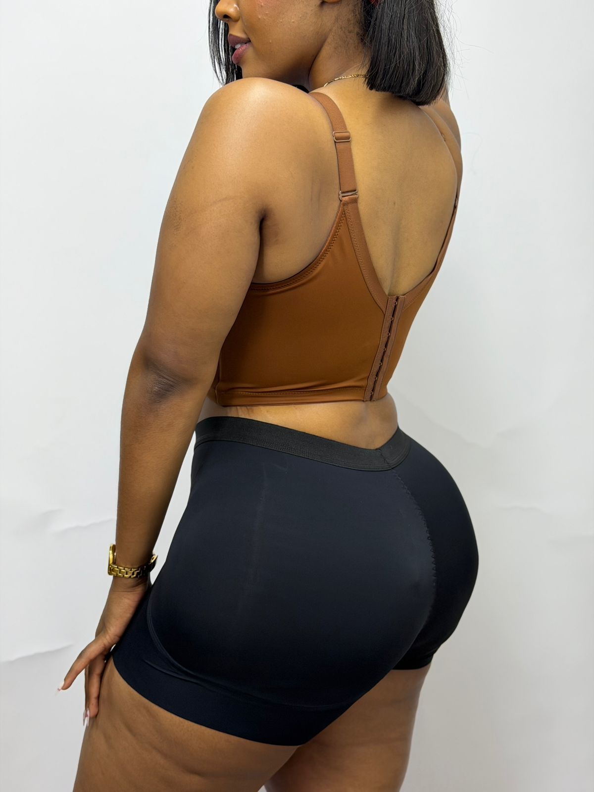 Seamless hips and bum enhancer shorts