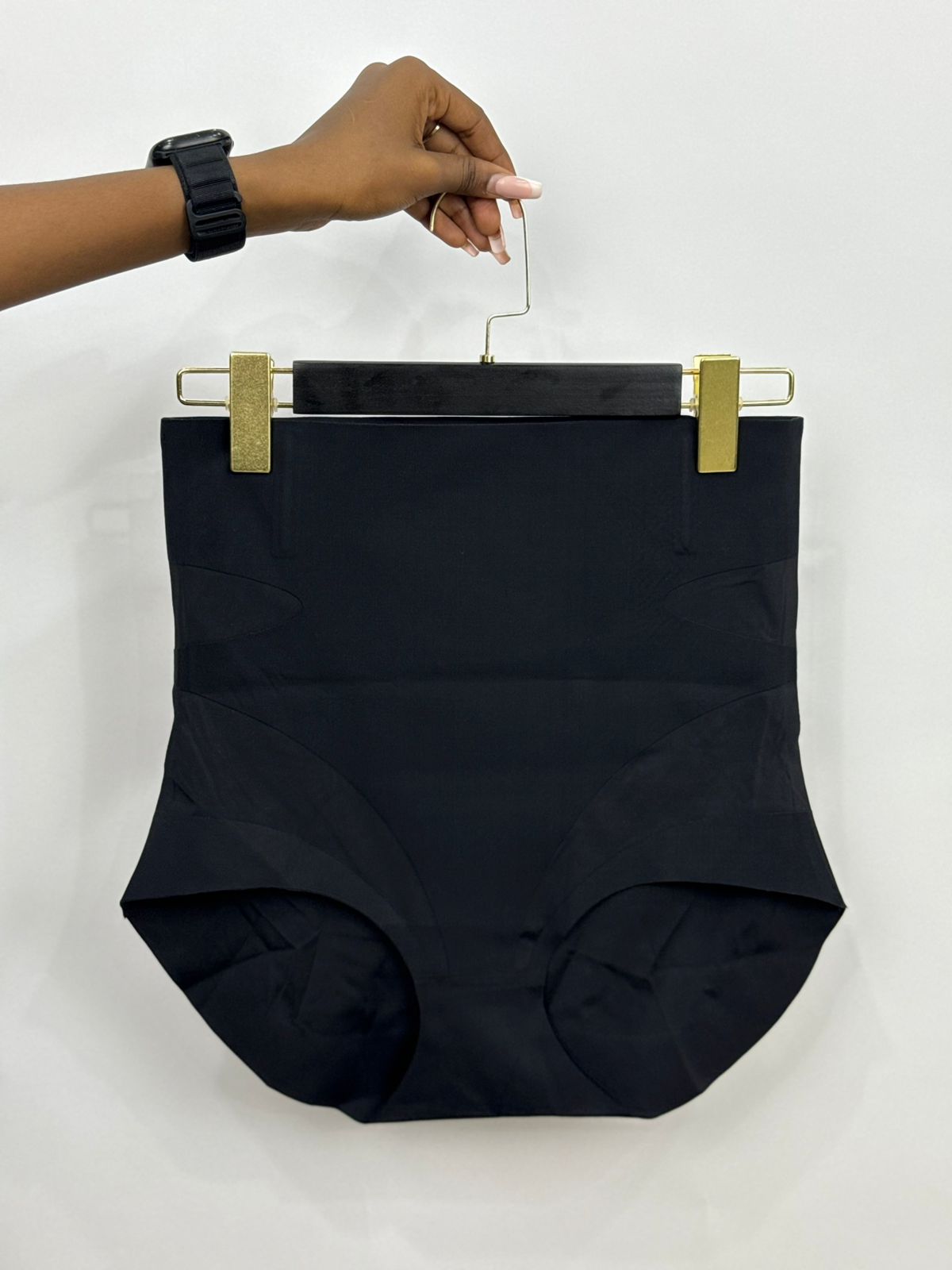 Seamless slimming panty