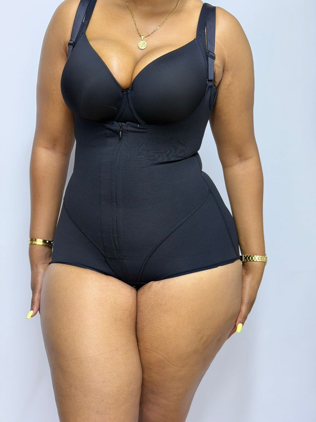 Triple layer zipper body Faja