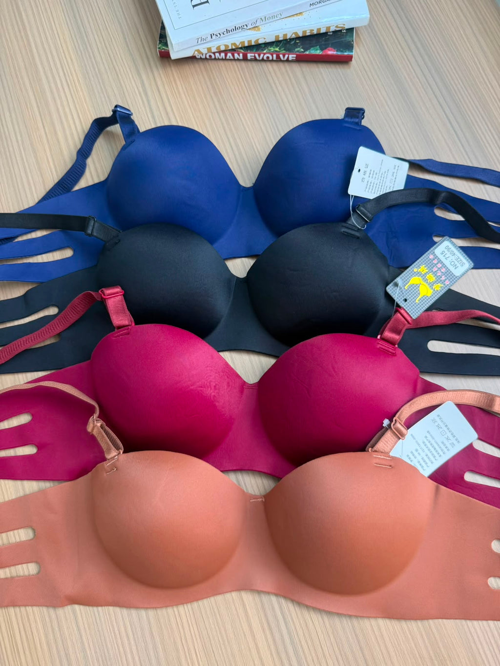 Colourful Elegant Seamless Bras (A Set Of 3 Pieces)