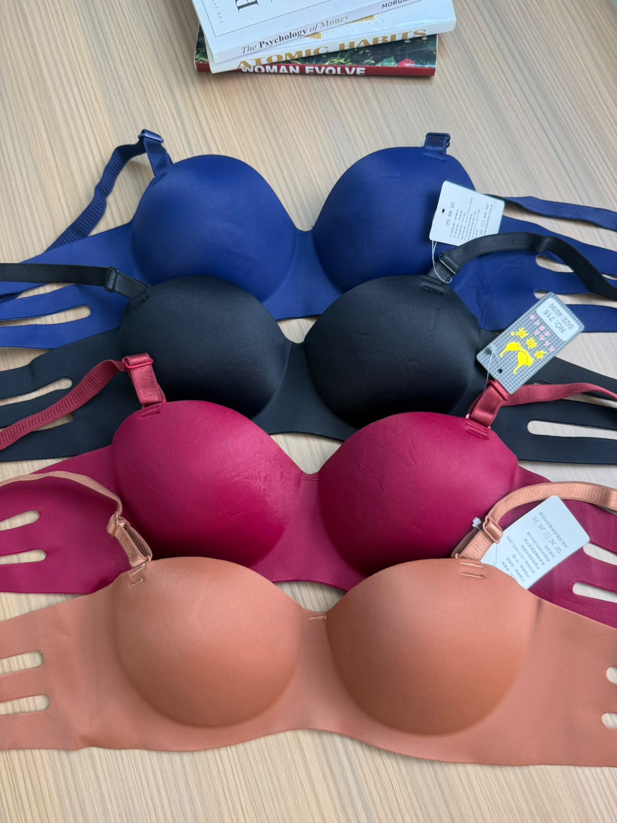 Colourful Elegant Seamless Bras (A Set Of 3 Pieces)