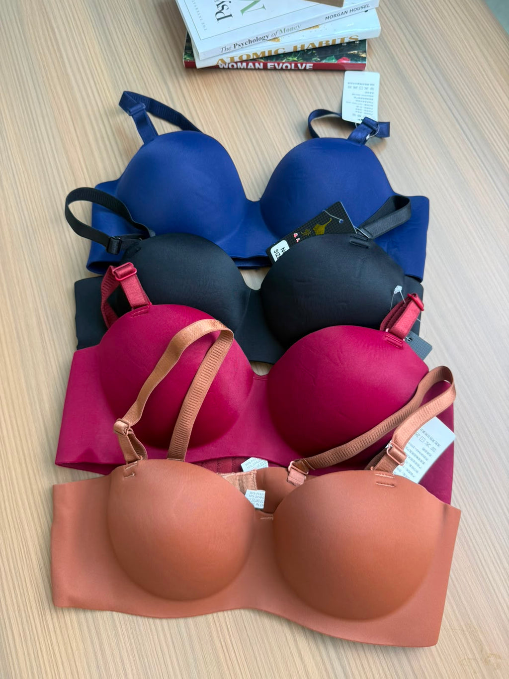 Colourful Elegant Seamless Bras (A Set Of 3 Pieces)