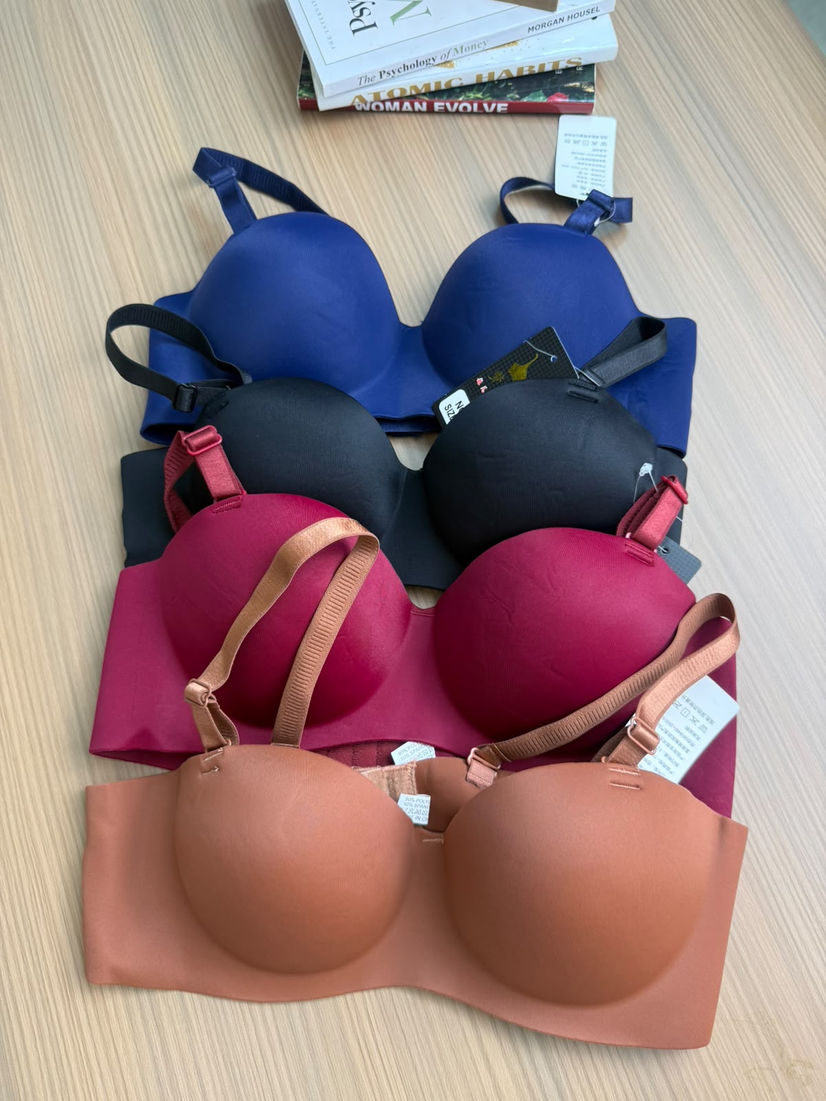 Colourful Elegant Seamless Bras (A Set Of 3 Pieces)