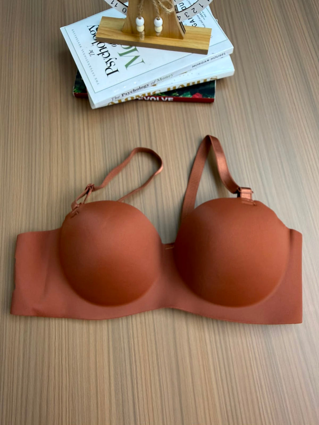 Colourful Elegant Seamless Bras (A Set Of 3 Pieces)