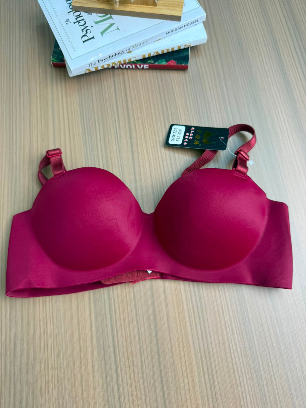 Colourful Elegant Seamless Bras (A Set Of 3 Pieces)