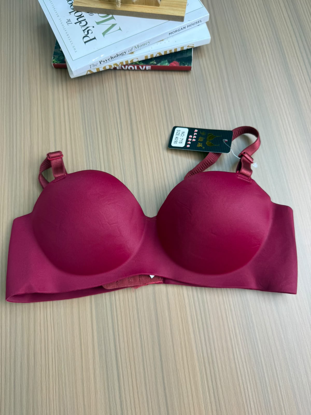 Colourful Elegant Seamless Bras (A Set Of 3 Pieces)
